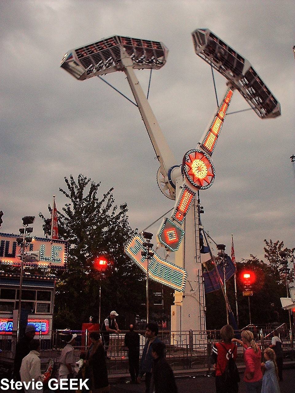 Shutlle (Luna Park Vrdoljak) - Coasterpedia - The Amusement