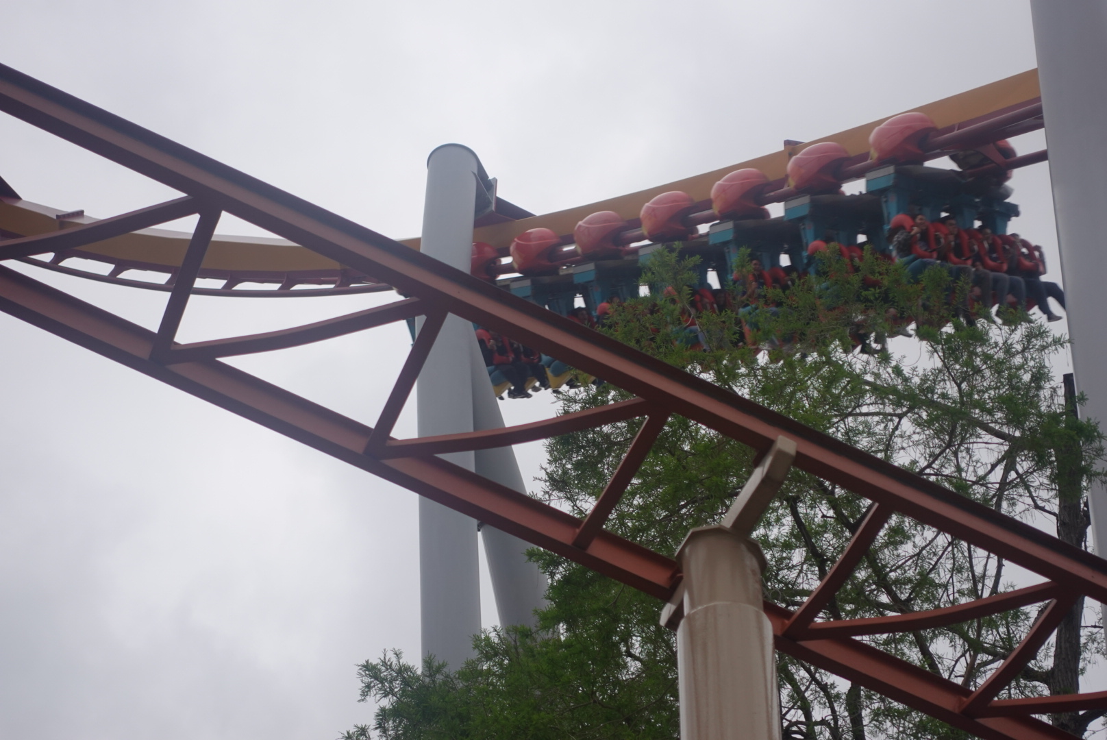 FileSilver Bullet above Jaguar, Knott's Berry Farm.jpg Coasterpedia
