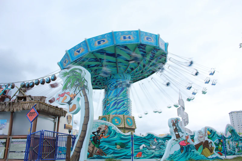 800px-Wave_Swinger_(Fuji-