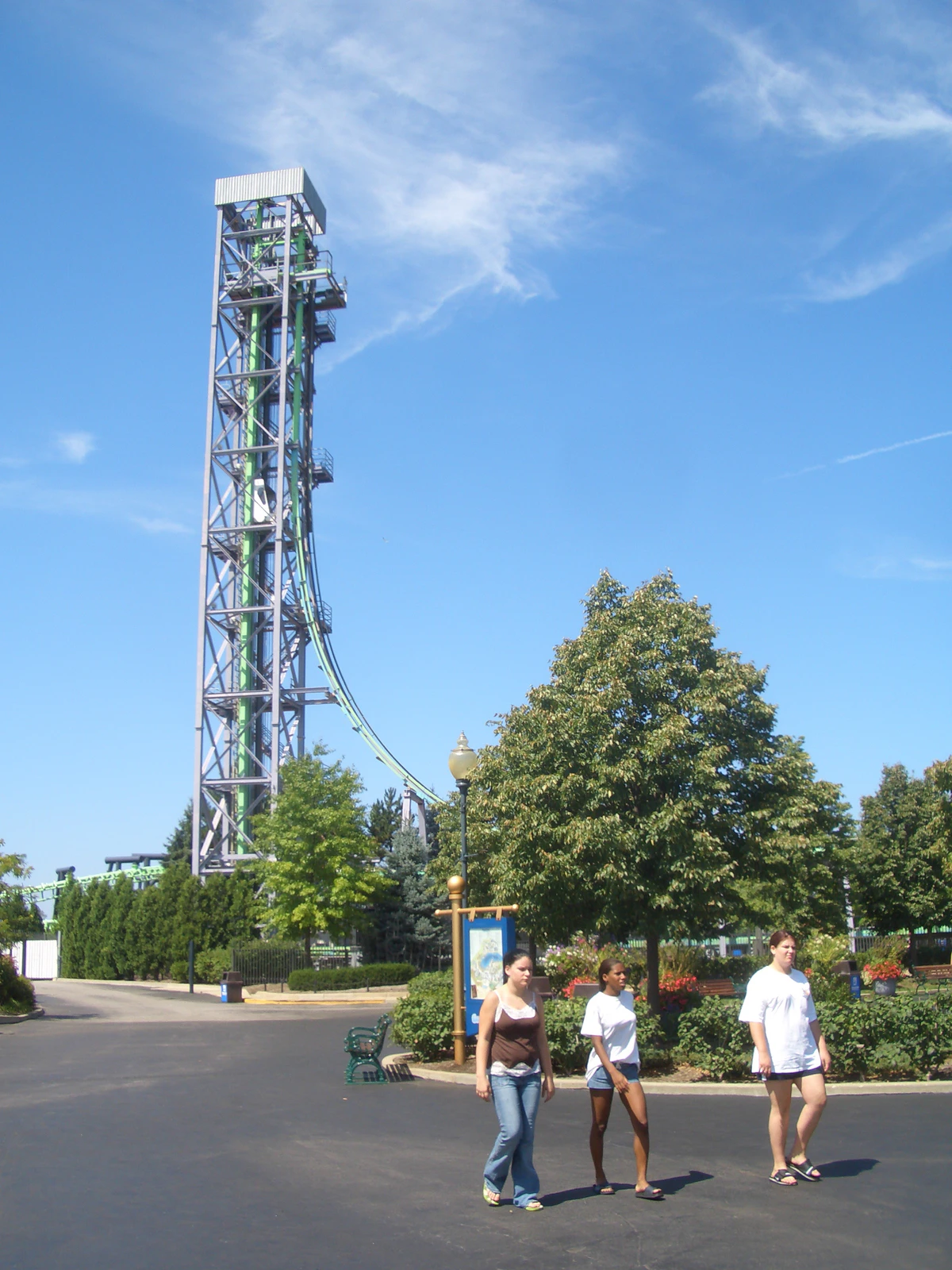 Mr. Hyde's Nasty Fall - Coasterpedia - The Amusement Ride Wiki
