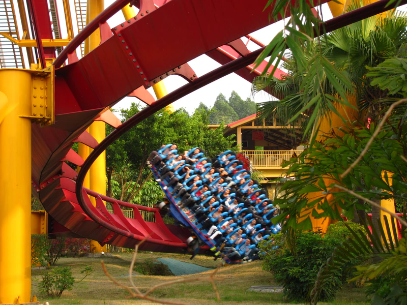 File:Dive Coaster (Chimelong Paradise) 1.jpg