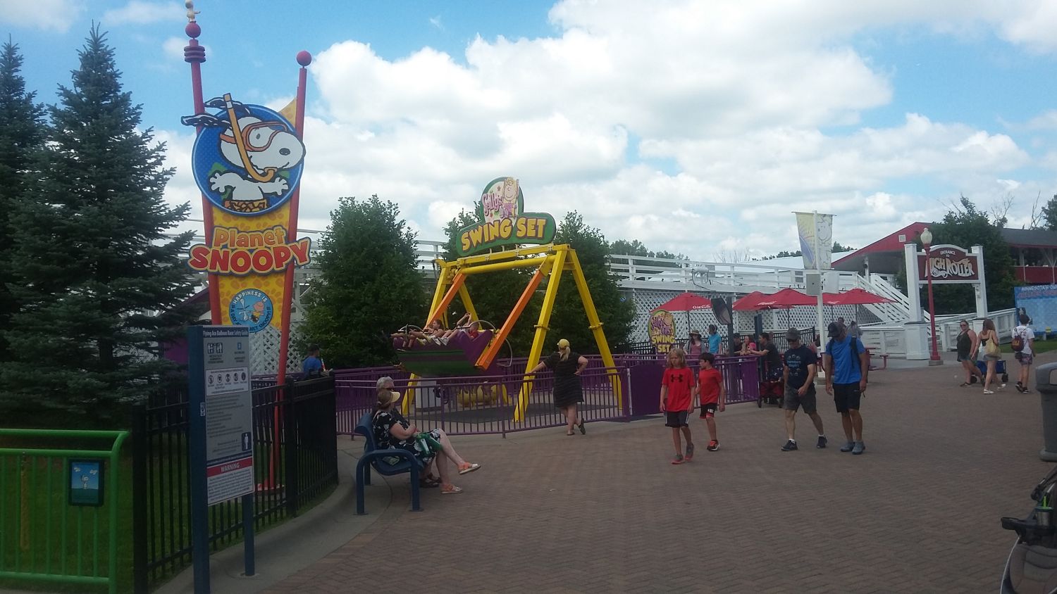 Sally's Swing Set (Valleyfair) Coasterpedia The Roller Coaster and