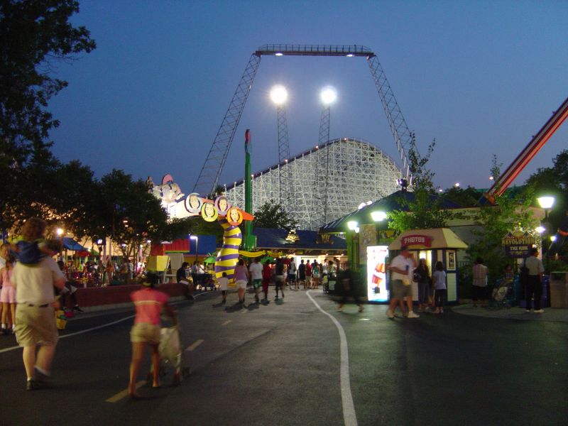 Dare Devil Dive (Six Flags Great America) Coasterpedia The Roller Coaster and Flat Ride Wiki