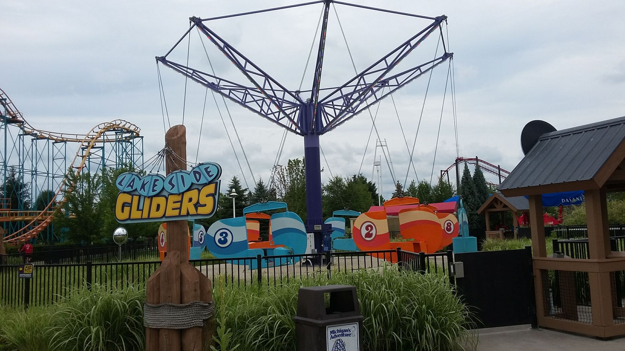 Lakeside Gliders Coasterpedia The Roller Coaster and Flat Ride Wiki