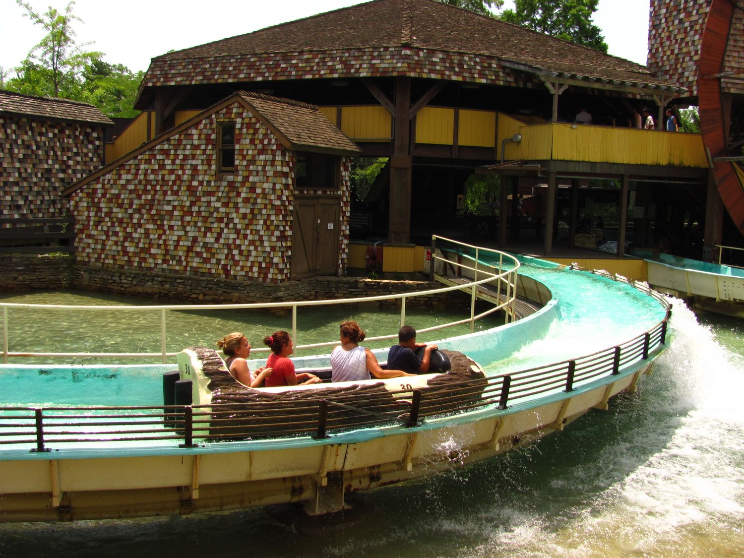 Saw Mill Log Flume Coasterpedia The Roller Coaster and Flat Ride Wiki
