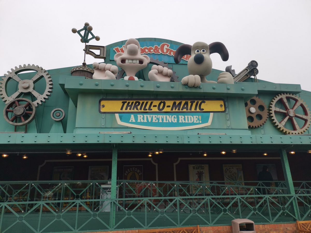 Wallace & Gromit's ThrillOMatic Coasterpedia The Roller Coaster