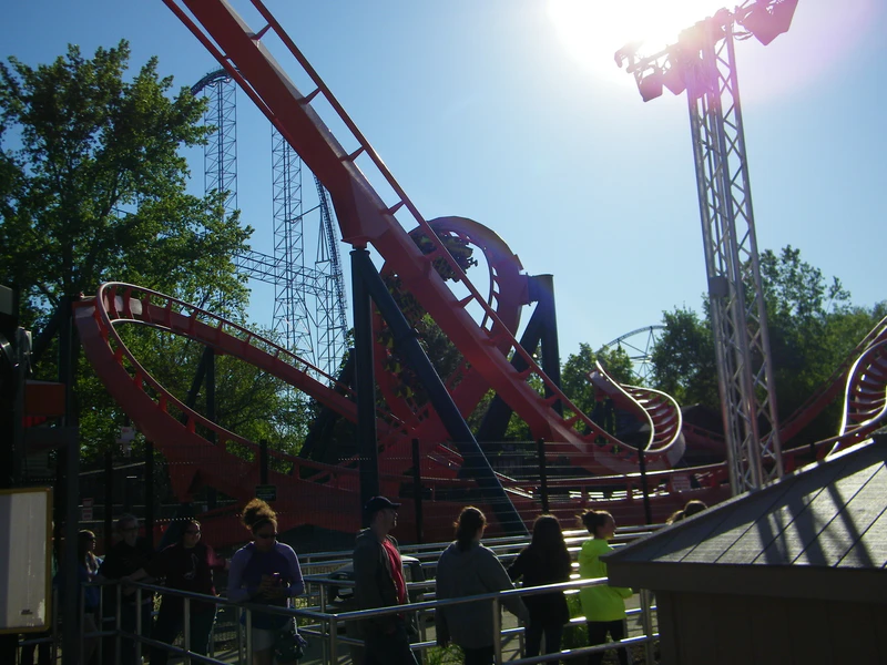 File:Rougarou (Cedar Point) 2015 01.jpg