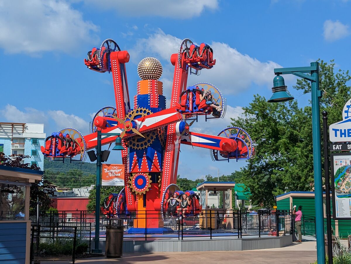 Wave rider deals pigeon forge