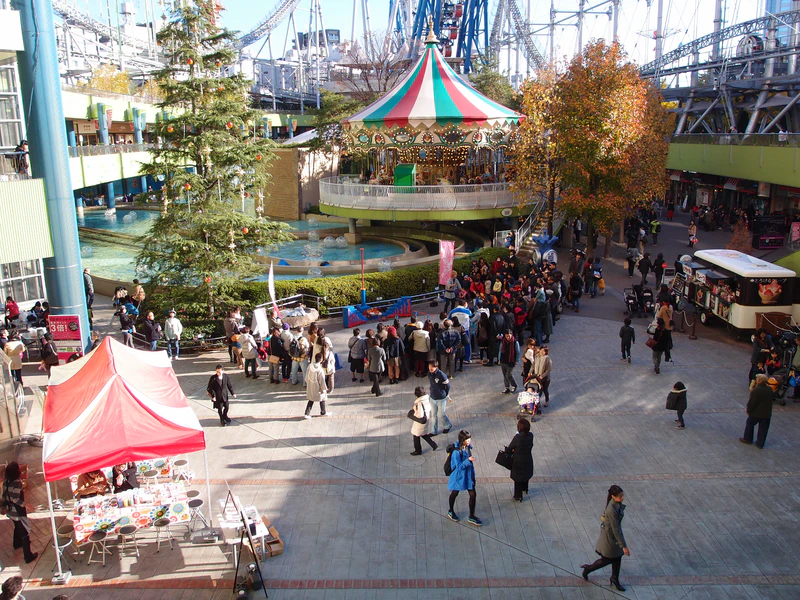File:Tokyo Dome City 2013-11 01.jpg